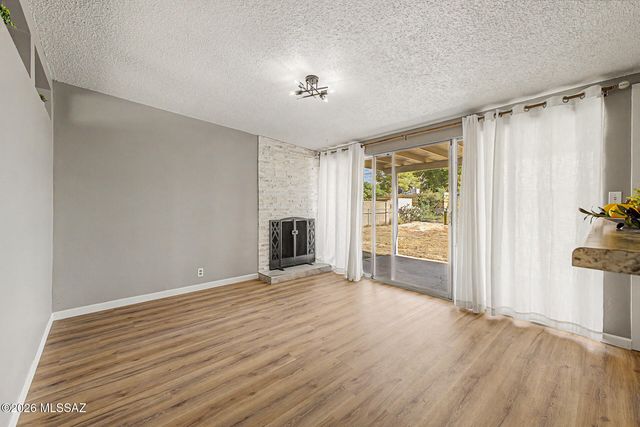 7902 E Winnepeg Drive, Tucson, AZ 85730