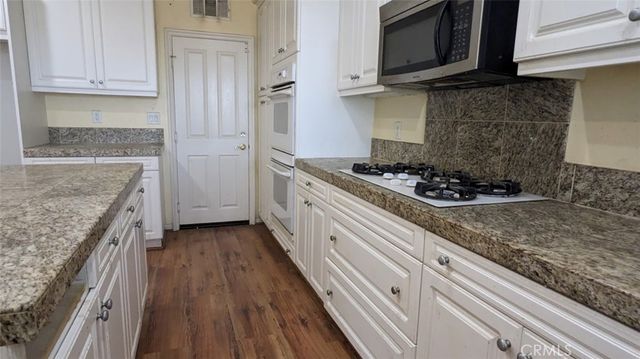 35629 Abelia Street, Murrieta, CA 92562