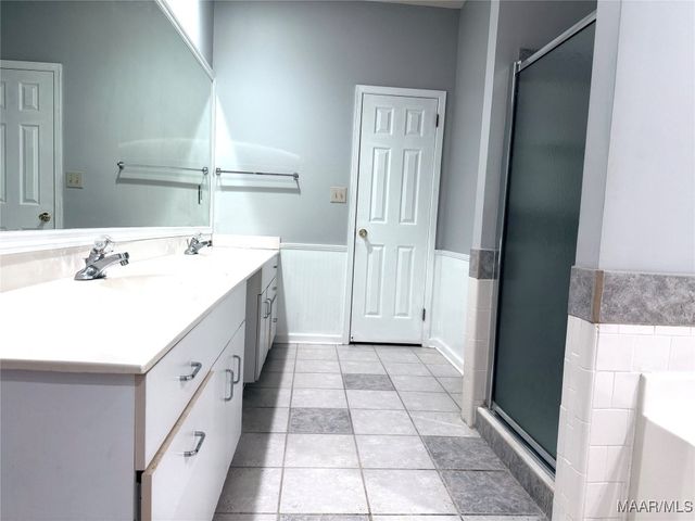 6121 Bell Road Manor, Montgomery, AL 36117