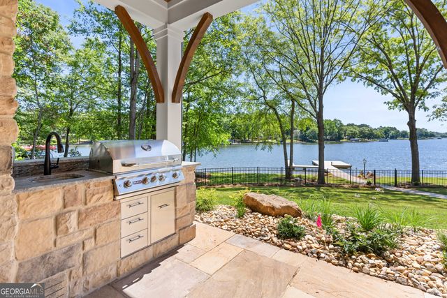 138 Phoenix Drive, Eatonton, GA 31024