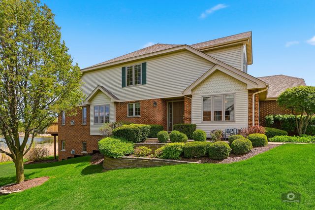 12198 Oxford Court, Lemont, IL 60439