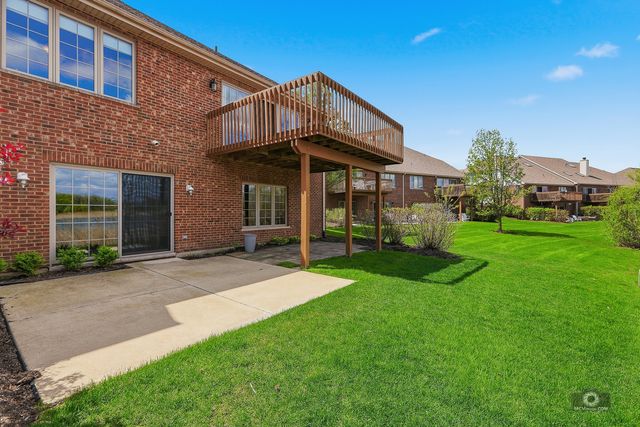 12198 Oxford Court, Lemont, IL 60439