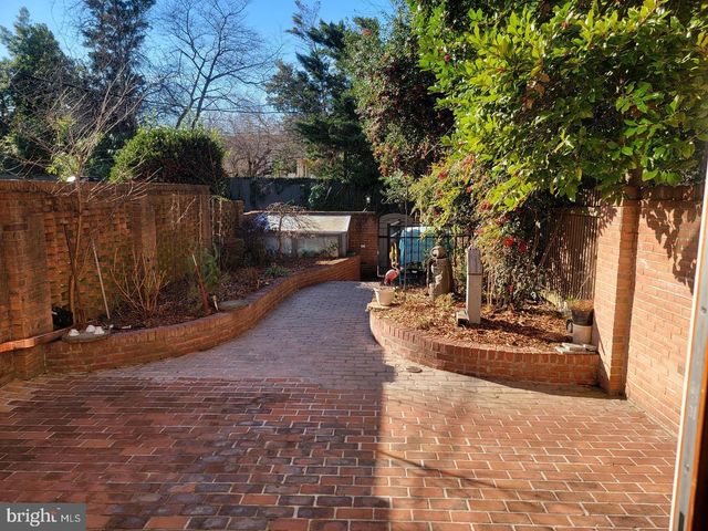407 S PITT ST, Alexandria, VA 22314