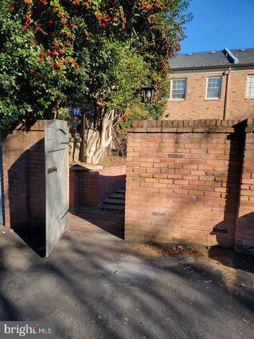 407 S PITT ST, Alexandria, VA 22314