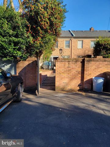 407 S PITT ST, Alexandria, VA 22314