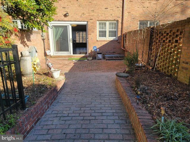 407 S PITT ST, Alexandria, VA 22314