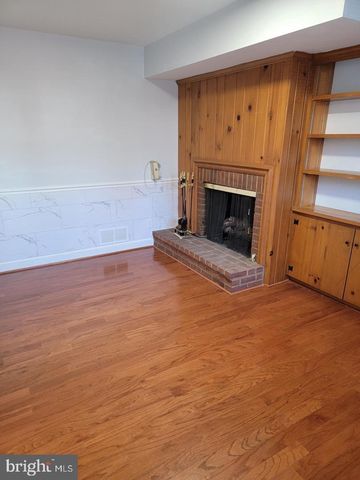 407 S PITT ST, Alexandria, VA 22314