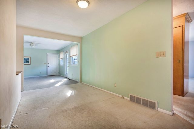 1381 Circle Hill Road SE, North Canton, OH 44720