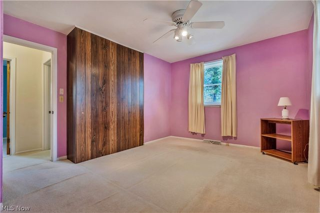 1381 Circle Hill Road SE, North Canton, OH 44720