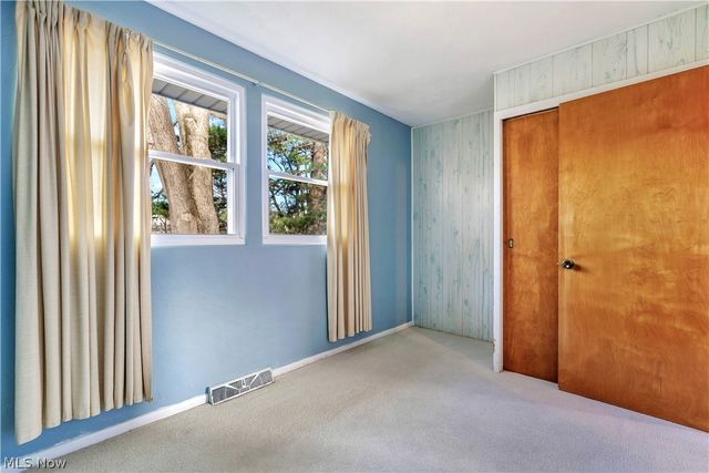 1381 Circle Hill Road SE, North Canton, OH 44720