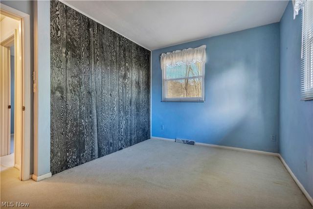 1381 Circle Hill Road SE, North Canton, OH 44720