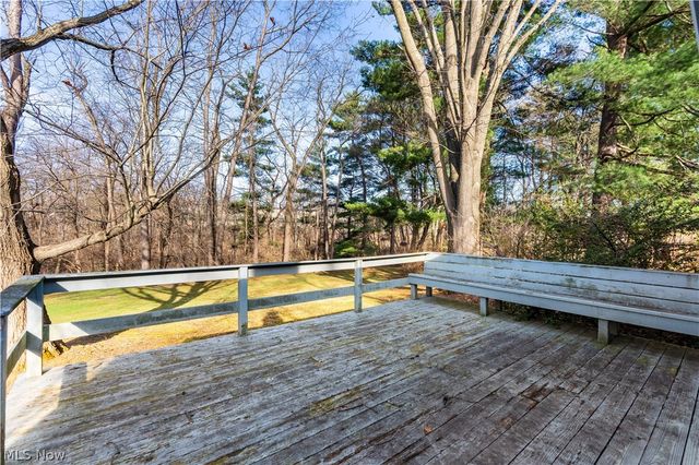 1381 Circle Hill Road SE, North Canton, OH 44720