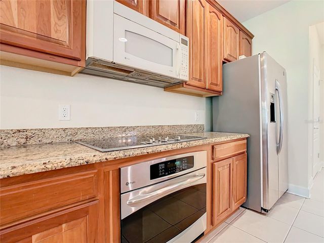 1300 GILFORD POINT LANE, Davenport, FL 33896