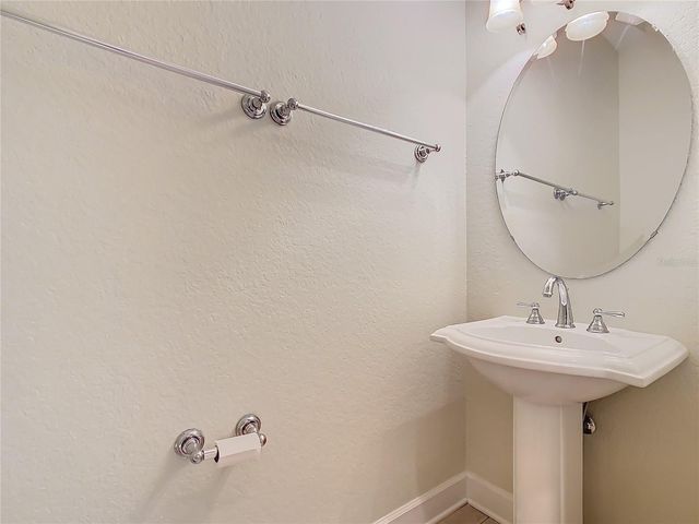 1300 GILFORD POINT LANE, Davenport, FL 33896