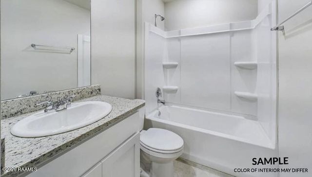 1506 Colonel Ridge, New Iberia, LA 70560