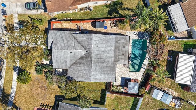 215 LAKE CHARLES COURT, Oldsmar, FL 34677