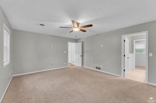 1716 Westbank Way, Manhattan, KS 66503