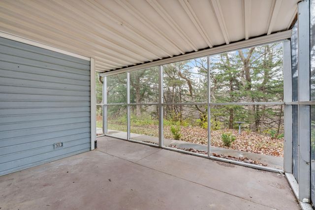 1716 Westbank Way, Manhattan, KS 66503