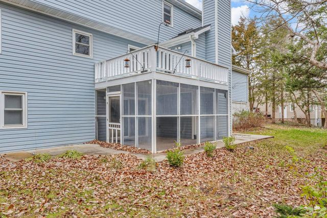 1716 Westbank Way, Manhattan, KS 66503