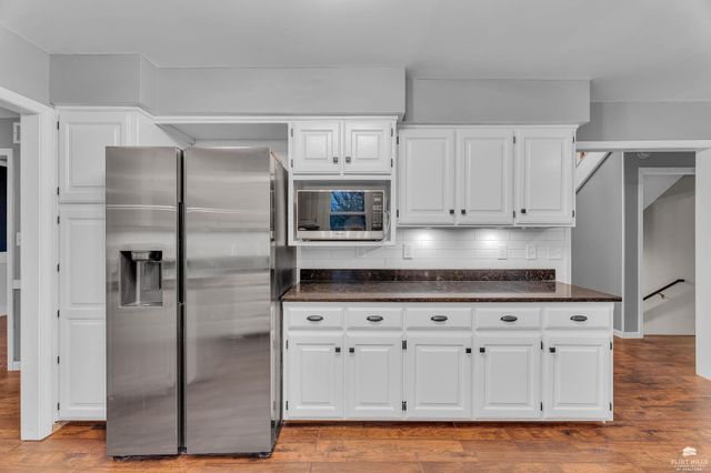 1716 Westbank Way, Manhattan, KS 66503