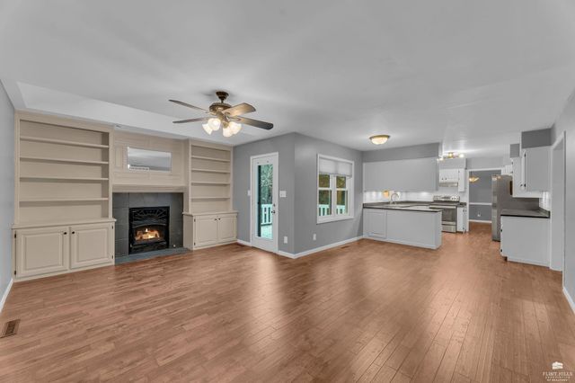 1716 Westbank Way, Manhattan, KS 66503