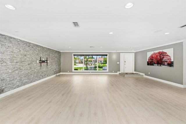 5900 Bayview Drive, Fort Lauderdale, FL 33308