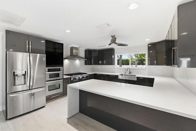 5900 Bayview Drive, Fort Lauderdale, FL 33308