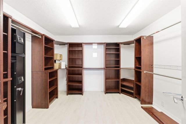 5900 Bayview Drive, Fort Lauderdale, FL 33308