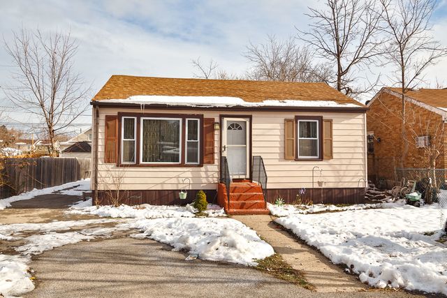 2303 Dickey Avenue, North Chicago, IL 60064