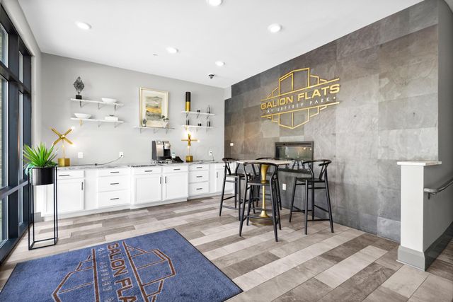 751 N 6th Street, 412, Columbus, OH 43215