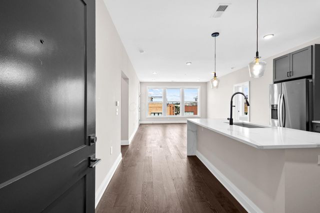 751 N 6th Street, 412, Columbus, OH 43215