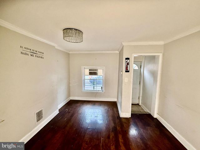 819 N CURLEY ST N, Baltimore, MD 21205