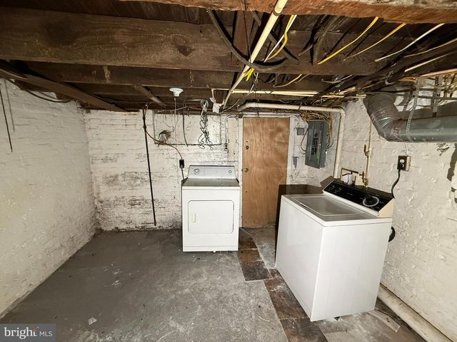 819 N CURLEY ST N, Baltimore, MD 21205