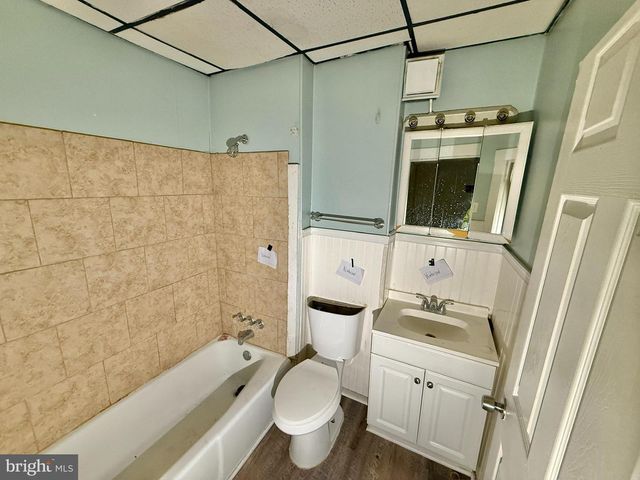 819 N CURLEY ST N, Baltimore, MD 21205