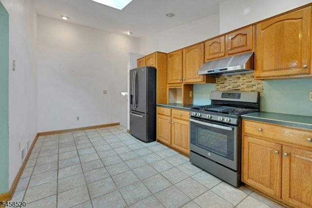 15 Camelot Way, Parsippany-troy Hills Twp., NJ 07054