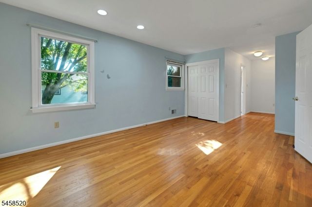 15 Camelot Way, Parsippany-troy Hills Twp., NJ 07054