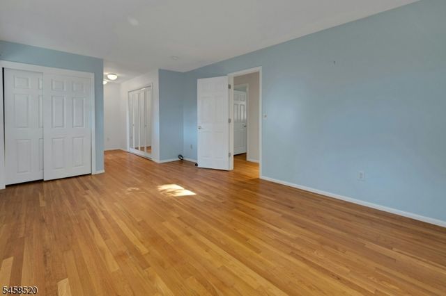 15 Camelot Way, Parsippany-troy Hills Twp., NJ 07054