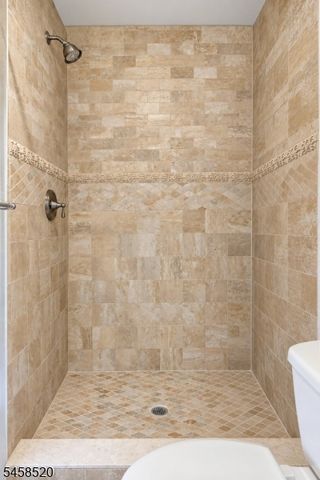 15 Camelot Way, Parsippany-troy Hills Twp., NJ 07054
