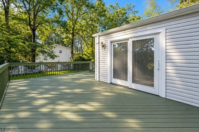 15 Camelot Way, Parsippany-troy Hills Twp., NJ 07054