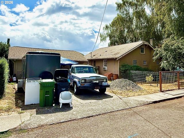 192 N VERNONIA Rd, St Helens, OR 97051