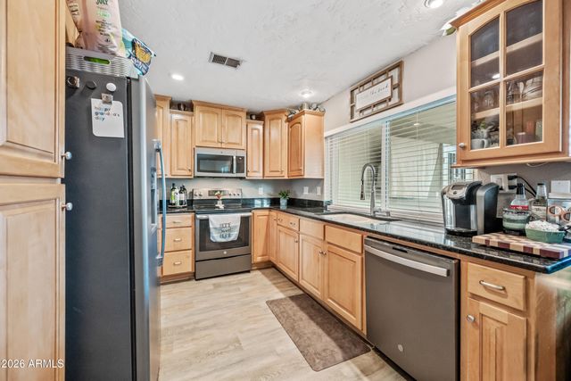 1105 W MESETO Avenue, Mesa, AZ 85210