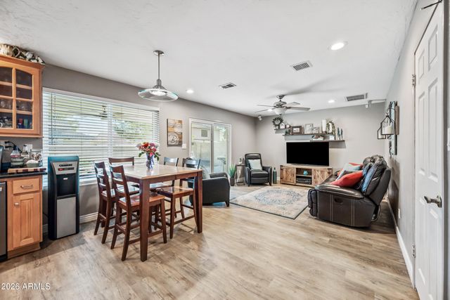 1105 W MESETO Avenue, Mesa, AZ 85210