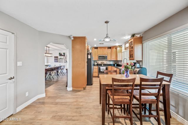 1105 W MESETO Avenue, Mesa, AZ 85210