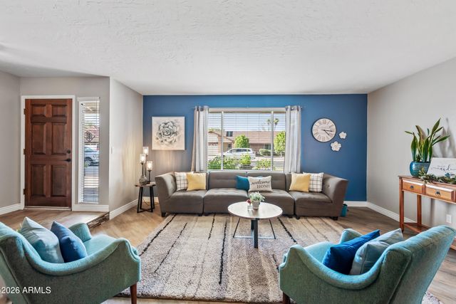 1105 W MESETO Avenue, Mesa, AZ 85210