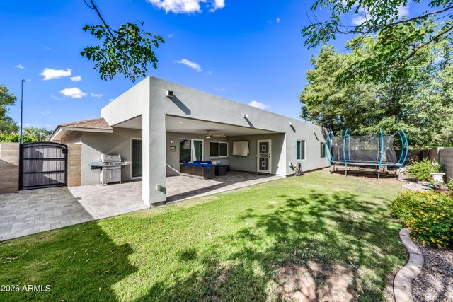 1105 W MESETO Avenue, Mesa, AZ 85210