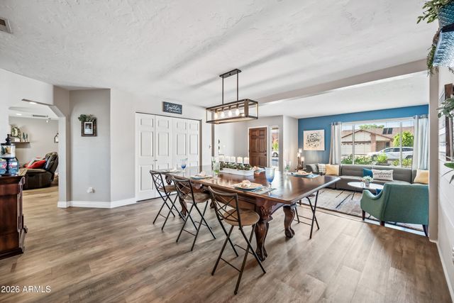 1105 W MESETO Avenue, Mesa, AZ 85210