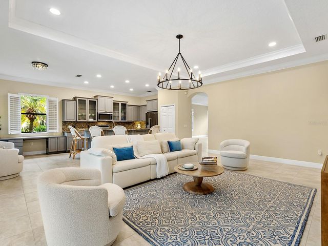7210 LAKE FOREST GLEN, Lakewood Ranch, FL 34202