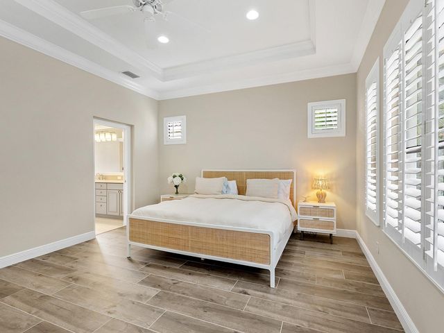 7210 LAKE FOREST GLEN, Lakewood Ranch, FL 34202
