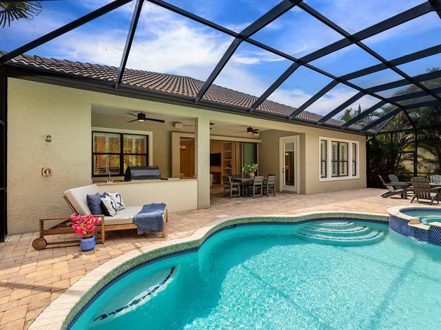 7210 LAKE FOREST GLEN, Lakewood Ranch, FL 34202
