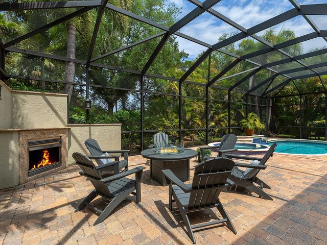 7210 LAKE FOREST GLEN, Lakewood Ranch, FL 34202